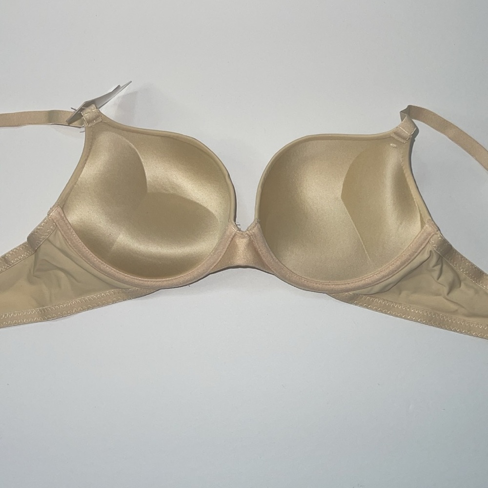 Super Push Up Extreme Padded Maximum Lift Double Padded Bra. NWT